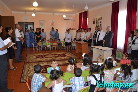 Alı Alıyev Beyləqan və İmişlidə məskunlaşan füzulili məcburi köçkünlərlə görüşüb - FOTOLAR