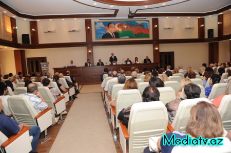 Nəsimi Rayon İcra Hakimiyyəti Başçısı yanında Şuranın geniş iclası keçirilmişdir - FOTOLAR