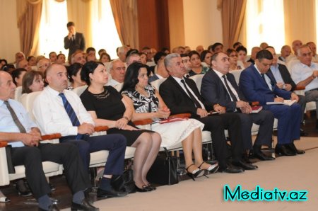 Nəsimi Rayon İcra Hakimiyyəti Başçısı yanında Şuranın geniş iclası keçirilmişdir - FOTOLAR