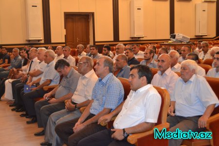 Referendum üzrə “Vətəndaş Cəmiyyəti” təşəbbüs qrupu Nərimanov rayonunda tədbir keçirib - FOTOLAR