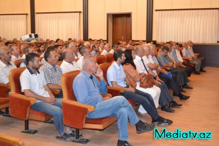 Referendum üzrə “Vətəndaş Cəmiyyəti” təşəbbüs qrupu Nərimanov rayonunda tədbir keçirib - FOTOLAR