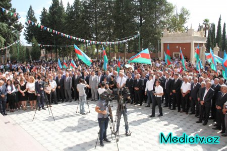 AQRAR UNİVERSİTETİNDƏ BİLİK GÜNÜ ƏLAMƏTDAR HADİSƏLƏRLƏ ZƏNGİN OLDU - FOTOLAR