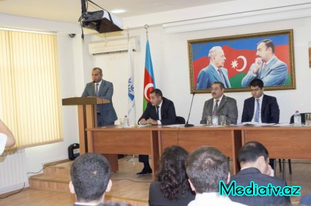 Nərimanov rayonunda ilk dəfə səs verəcək gənclərlə görüş keçirilib - FOTOLAR