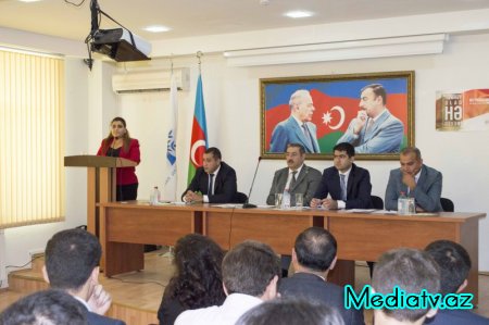 Nərimanov rayonunda ilk dəfə səs verəcək gənclərlə görüş keçirilib - FOTOLAR