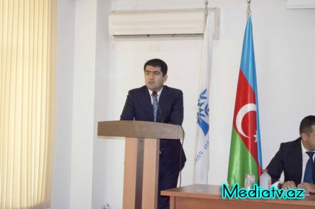 Nərimanov rayonunda ilk dəfə səs verəcək gənclərlə görüş keçirilib - FOTOLAR