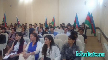 AQRAR UNİVERSİTETİNDƏ REFERENDUMLA BAĞLI TƏDBİR KEÇİRİLİB - FOTOLAR