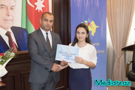 Nərimanovda “Əsrin müqaviləsinin” 22 illiyinə həsr edilmiş məktəblilər arasında esse yarışının qalibləri mükafatlandırıldı - FOTOLAR