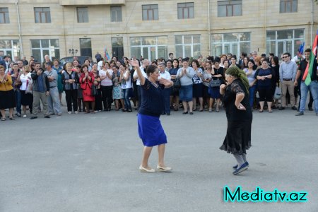 Nəsimidə təbliğat-təşviqat kampaniyası çərçivəsində rayon seçiciləri ilə görüş keçirilib - FOTOLAR