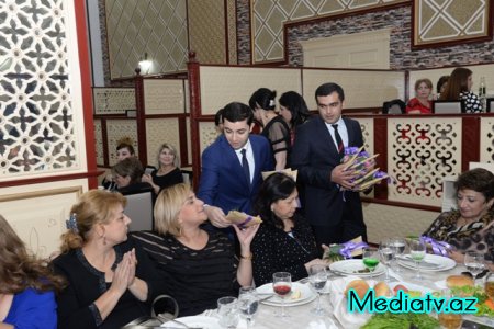 Nəsimi rayonunda Müəllim günü  qeyd olunmuşdur - FOTOLAR