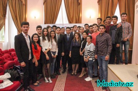 “Müstəqil Azərbaycanım” mövzusunda bilik yarışmaları layihəsinin  açılış mərasimi keçirilib - Nərimanovda (FOTOLAR)