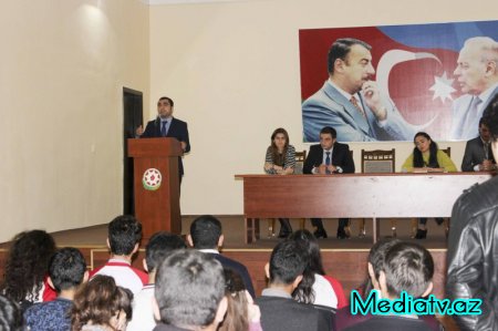 “Müstəqil Azərbaycanım” mövzusunda bilik yarışmaları layihəsinin növbəti mərhələsi keçirilib - FOTOLAR