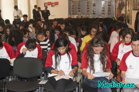 “Müstəqil Azərbaycanım” mövzusunda bilik yarışmaları layihəsinin növbəti mərhələsi keçirilib - FOTOLAR