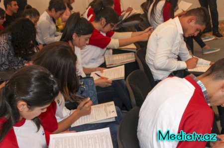 “Müstəqil Azərbaycanım” mövzusunda bilik yarışmaları layihəsinin növbəti mərhələsi keçirilib - FOTOLAR