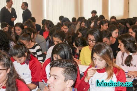 “Müstəqil Azərbaycanım” mövzusunda bilik yarışmaları layihəsinin növbəti mərhələsi keçirilib - FOTOLAR
