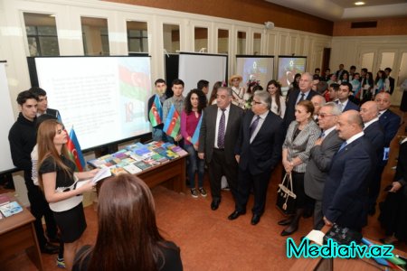 Nəsimi rayonunda Dövlət müstəqilliyinin 25 illiyinə həsr edilmiş “Müstəqilliyimizin yaşıdları” tədbiri keçirilib - FOTOLAR