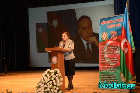 Nəsimi rayonunda Dövlət müstəqilliyinin 25 illiyinə həsr edilmiş “Müstəqilliyimizin yaşıdları” tədbiri keçirilib - FOTOLAR
