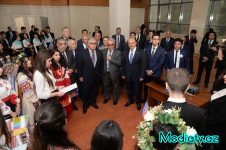 Nəsimi rayonunda Dövlət müstəqilliyinin 25 illiyinə həsr edilmiş “Müstəqilliyimizin yaşıdları” tədbiri keçirilib - FOTOLAR