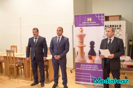 Nərimanovda Dövlət Müstəqilliyinin 25 illiyinə həsr olunmuş məktəblilərarasında şahmat turniri keçirilib - FOTOLAR