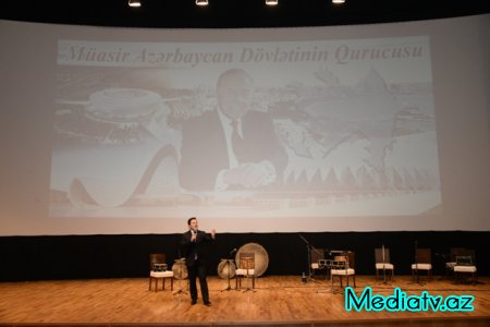 Nəsimidə dövlət müstəqilliyinin bərpasının 25-ci ildönümünə həsr edilmiş tədbir keçirilib - FOTOLAR