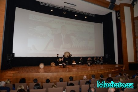 Nəsimidə dövlət müstəqilliyinin bərpasının 25-ci ildönümünə həsr edilmiş tədbir keçirilib - FOTOLAR