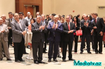Azərbaycanın müstəqilliyinin 25 illiyi Nəsimi rayonu ilə qardaşlaşmış Kaliforniyanın San Dieqo şəhərində qeyd olunub - FOTOLAR