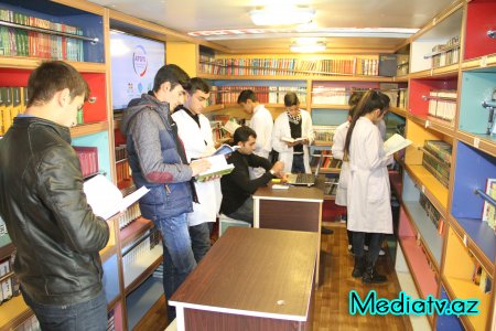 “GƏZƏN KİTABXANA” 10 GÜN AQRAR UNİVERSİTETİN TƏLƏBƏLƏRİNƏ XİDMƏT EDƏCƏK - FOTOLAR    