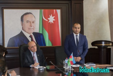 Nərimanov rayon gənclərinin Milli Məclisin deputatı, politoloq Rasim Musabəyovla görüşü keçirilib - FOTOLAR