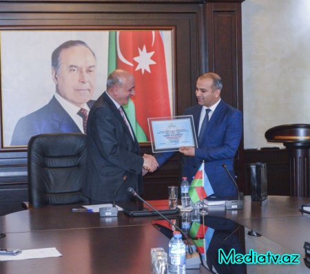 Nərimanov rayon gənclərinin Milli Məclisin deputatı, politoloq Rasim Musabəyovla görüşü keçirilib - FOTOLAR