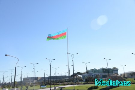 Nəsimi rayonunda Bayraq gününə həsr edilmiş yürüş keçirilib - FOTOLAR