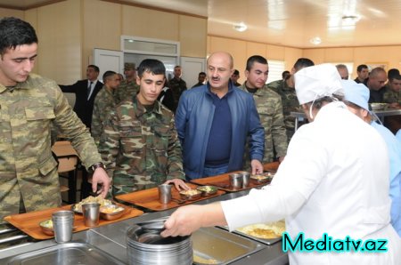 Nəsimi Rayon İcra Hakimiyyəti tərəfindən cəbhə bölgəsində Bayraq günü qeyd edildi - FOTOLAR