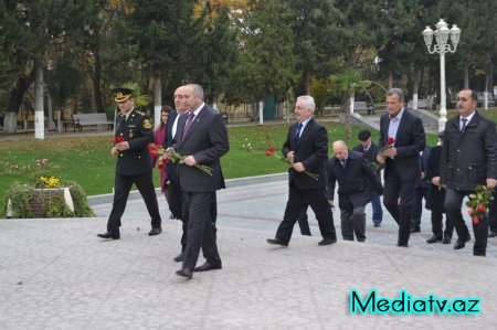 Kürdəmirdə Konstitusiya Günü münasibətilə dəyirmi masa keçirilib - FOTOLAR