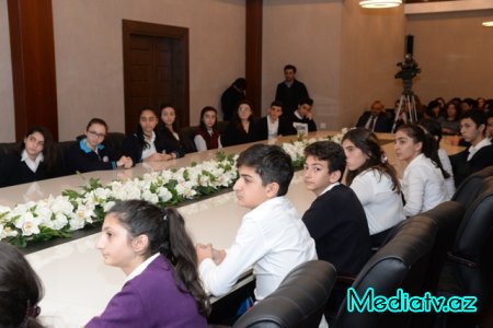  Nəsimi rayon məktəbliləri  növbəti dəfə  "Ölkəmizi tanıyaq"  adı altında maarifləndirici  tur-aksiyada iştirak edəcəklər - FOTOLAR