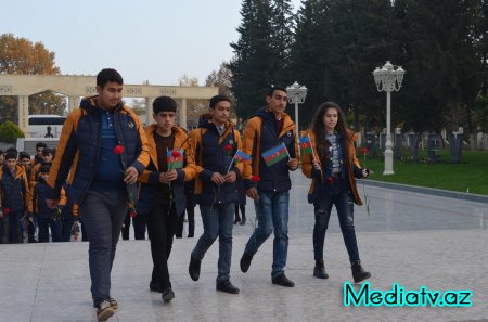 Kürdəmirdə “Ölkəmizi tanıyaq” tur-aksiyası iştirakçıları yola salınmışlar - FOTOLAR