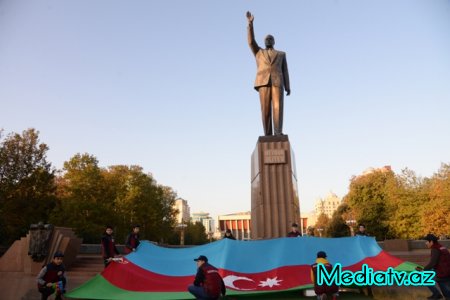Nəsimi məktəbliləri Lənkəran- Masallı –Astara   rayonlarına yola düşdülər - FOTOLAR