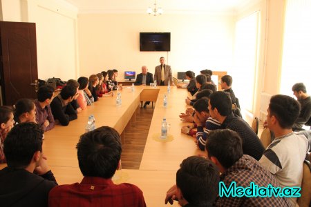 AQRAR UNİVERSİTETİNDƏ “MƏN NECƏ KARYERA QURDUM” ADLI LAYİHƏYƏ START VERİLİB - FOTOLAR