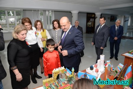 Nəsimi rayonu 111 saylı tam orta məktəbdə  “Ucal,Yaşa Azərbaycan ” mövzusunda tədbir keçirildi - FOTOLAR