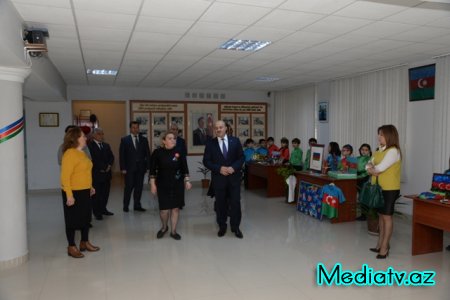 Nəsimi rayonu 111 saylı tam orta məktəbdə  “Ucal,Yaşa Azərbaycan ” mövzusunda tədbir keçirildi - FOTOLAR