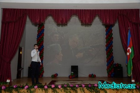 Nəsimi rayonu 111 saylı tam orta məktəbdə  “Ucal,Yaşa Azərbaycan ” mövzusunda tədbir keçirildi - FOTOLAR