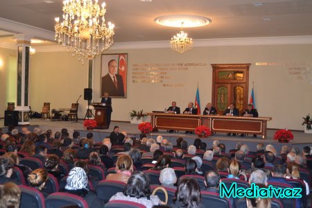 Prezidentin Füzuliyə səfərinə həsr olunan müşavirə keçirilib - FOTOLAR