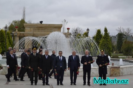 Prezidentin Füzuliyə səfərinə həsr olunan müşavirə keçirilib - FOTOLAR