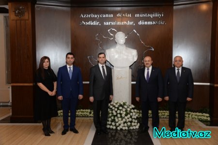 Səfir Erkan Özoral Nəsimi rayon İcra Hakimiyyətində - FOTOLAR
