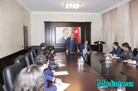 Nərimanov rayon gənclərinin deputatla görüşü keçirilib - FOTOLAR