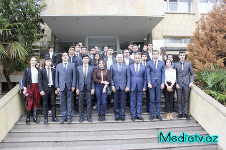 Nərimanov rayon gənclərinin deputatla görüşü keçirilib - FOTOLAR