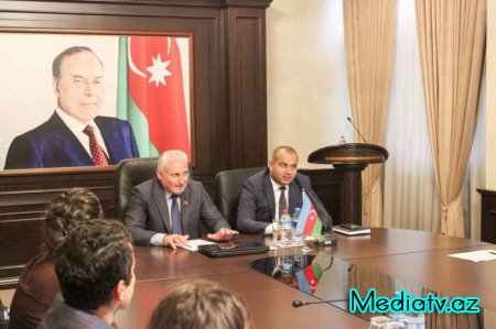 Nərimanov rayon gənclərinin deputatla görüşü keçirilib - FOTOLAR