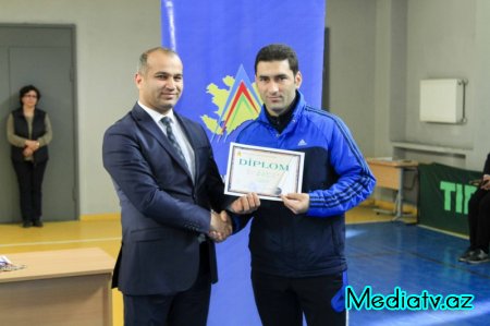 Stolüstü tennis idman növü üzrə Nərimanov rayon turniri keçirildi - FOTOLAR