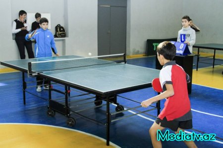 Stolüstü tennis idman növü üzrə Nərimanov rayon turniri keçirildi - FOTOLAR