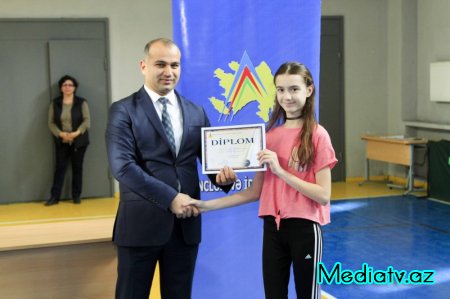 Stolüstü tennis idman növü üzrə Nərimanov rayon turniri keçirildi - FOTOLAR