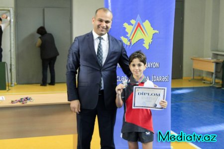 Stolüstü tennis idman növü üzrə Nərimanov rayon turniri keçirildi - FOTOLAR