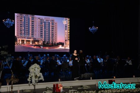 Nəsimi rayonunda əbədiyaşar Ulu Öndər Heydər Əliyevin  xatirəsinə həsr olunmuş anım mərasimi keçirilib - FOTOLAR