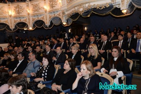 Nəsimi rayonunda əbədiyaşar Ulu Öndər Heydər Əliyevin  xatirəsinə həsr olunmuş anım mərasimi keçirilib - FOTOLAR